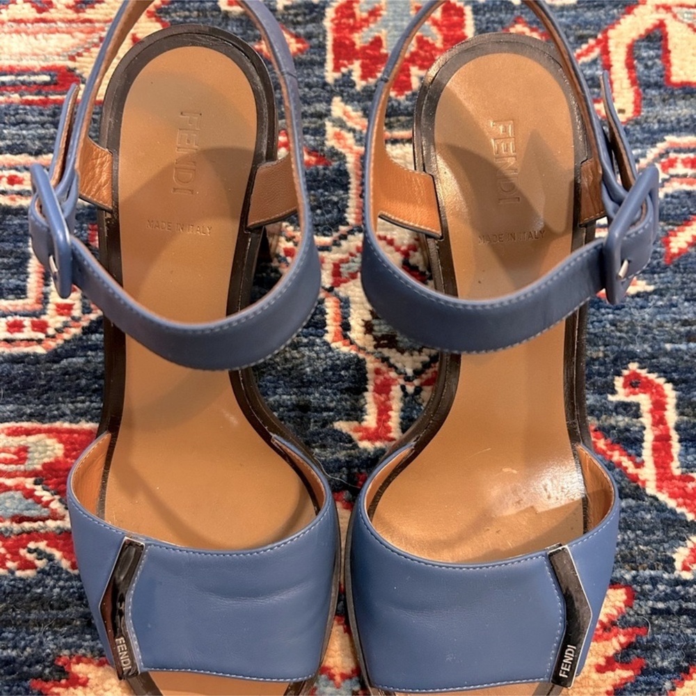 FENDI Lds heels - Size 38 EUC